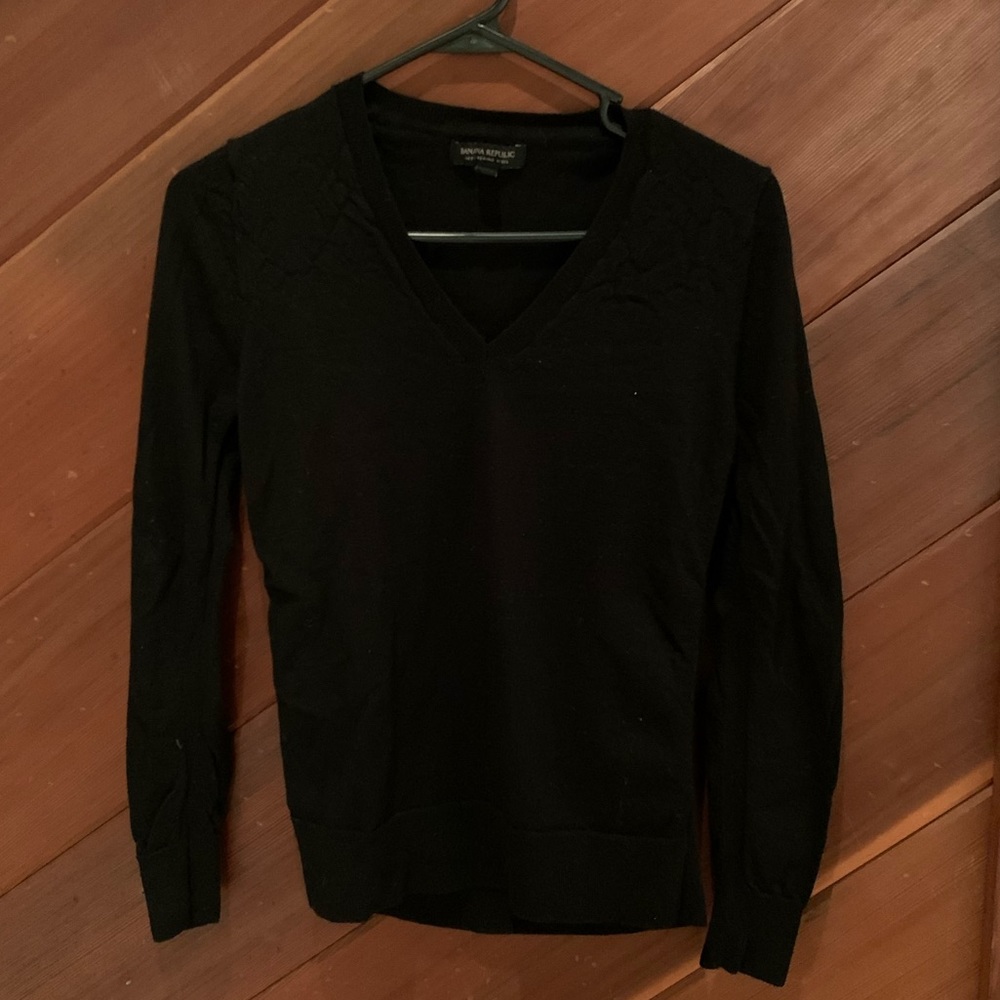 Black Banana Republic Sweater